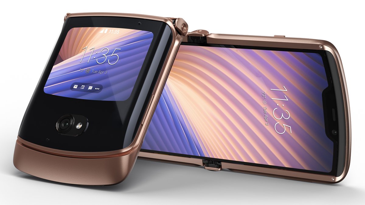 Motorola'nın katlanabilir akıllı telefonu Motorola Razr 5G, 1.399 dolarlık oldukça pahalı fiyat etiketi ile resmi olarak piyasaya çıktı. #telefon #teknoloji #motorola #motorolarazr #MotorolaRazr5G astekno.com/katlanabilir-m…