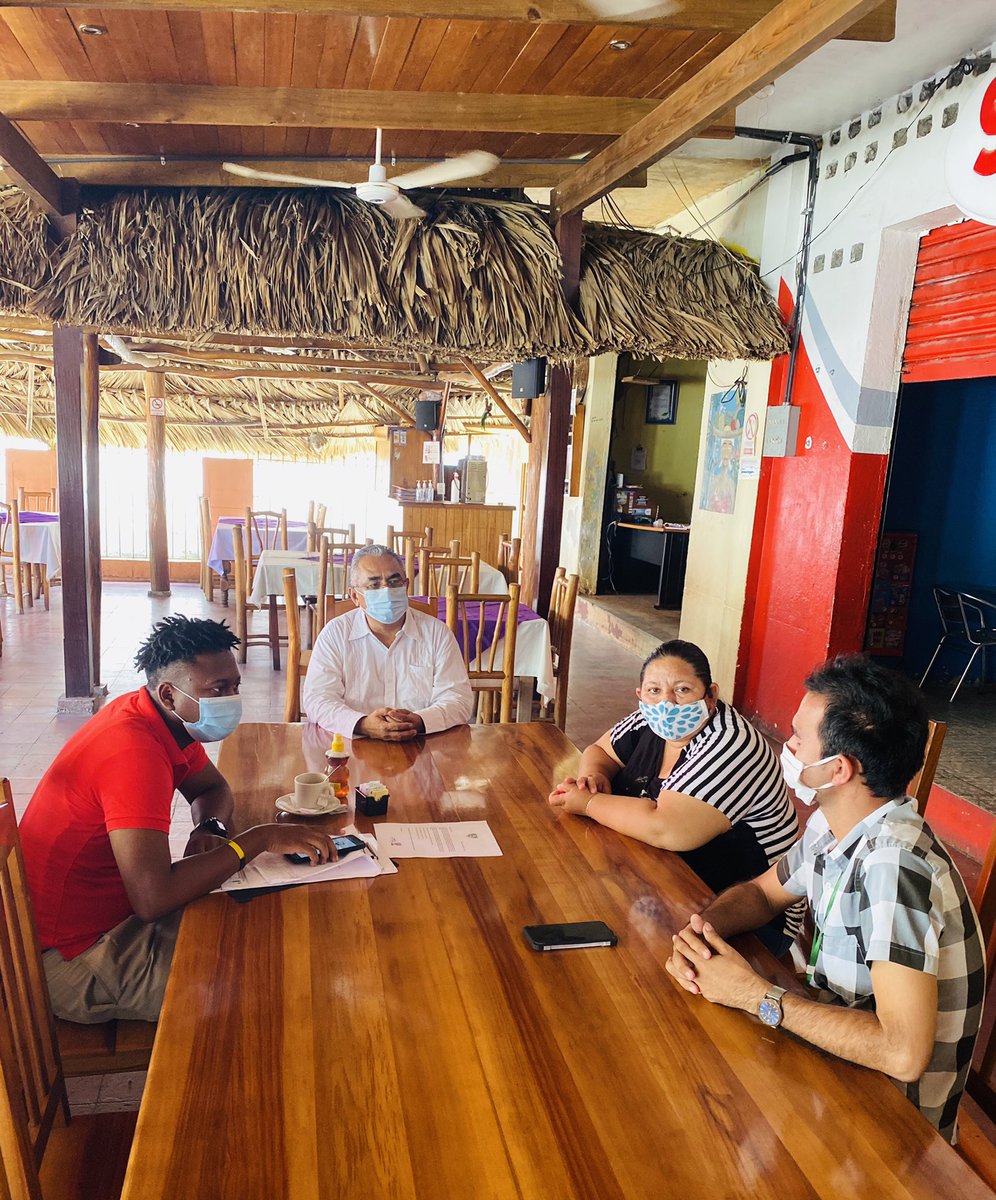 WalderVeliz's tweet photo. Reunión de coordinación para el apoyo a jóvenes del municipio de Livingston. Con @jaime_portela92 quien preside la oficina de la juventud.
#Oficinadelajuventud
#Labugafc
#Livingston #Izabal
#LivingstonSomosTodos
#Labuga #Izabal
#labugafcsomostodos https://t.co/fr6mrZtR1f