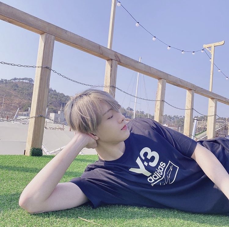 A thread of Yoon Sanha being sexy and hot #SANHA  #ASTRO