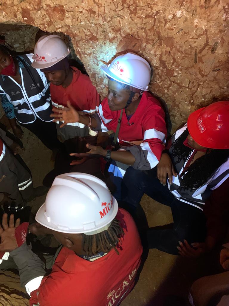 aweik_ke's tweet photo. #Day4 of #ImpartingKnowledge #SkillsTransfer #LocalContent

We visited @GemsMimo mine site. Thank you @MiriamKamau7 for the mine tour.

Interesting journey of resilience, dedication and hard work. 

Preping for #GemsAfrica2021💎 
#WomeninMining #WomanMiner #TrueAfricanWealth https://t.co/Mn30RH9gMV