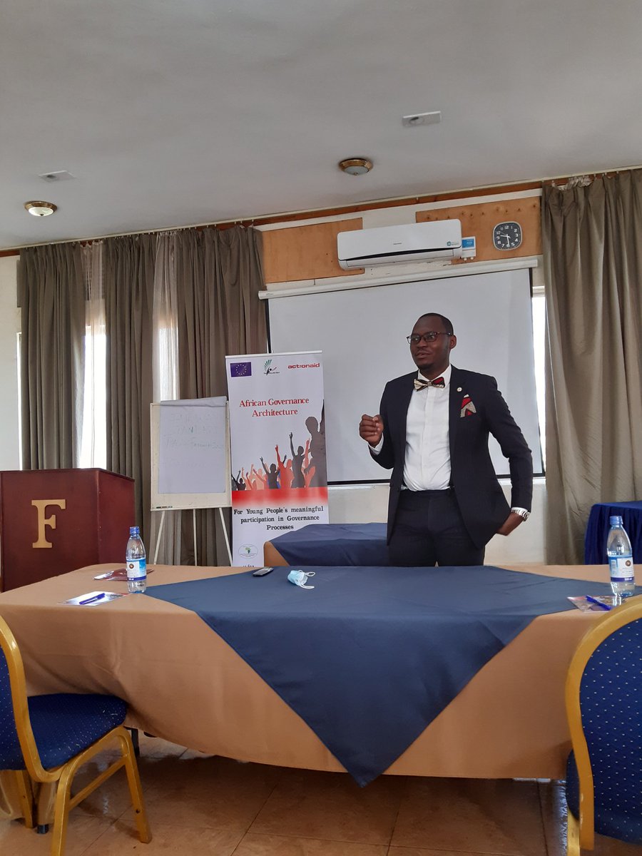 MichaelAboneka's tweet photo. A fruitful Engagement with Young law Students on the principles of Good Governance and Championing the ACDEG.  We need a new breed of young leaders. #RATIFYACDEGUG https://t.co/7ODzLT35W0