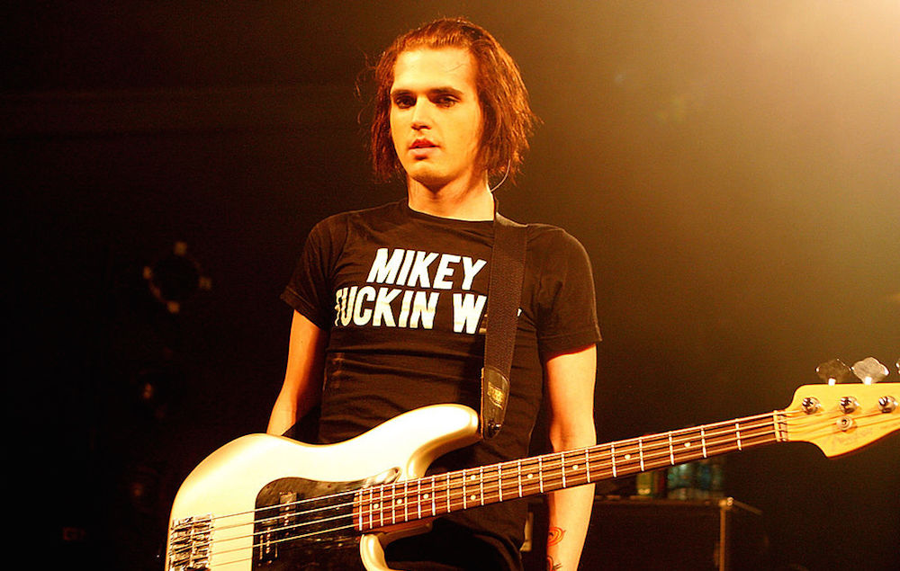 IT\S MIKEY WAY DAY IT\S MIKEY WAY DAY!!! 

happy birthday dude!! 
