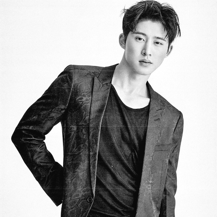 ACTJISUS_files's tweet photo. Friend: So who do u stan??

KIM HANBIN, 23/24 years old

Rapper
Singer Song Writer
KOMCA Full Member
Producer of the Year (w/ iKON)
Songwriter of the Year (2018)
Highest Royalty earner (2018)
204 PAKs &amp; Roofhit Song Maker
Song of the Year Producer
Executive Producer https://t.co/fE0vXKkzyw