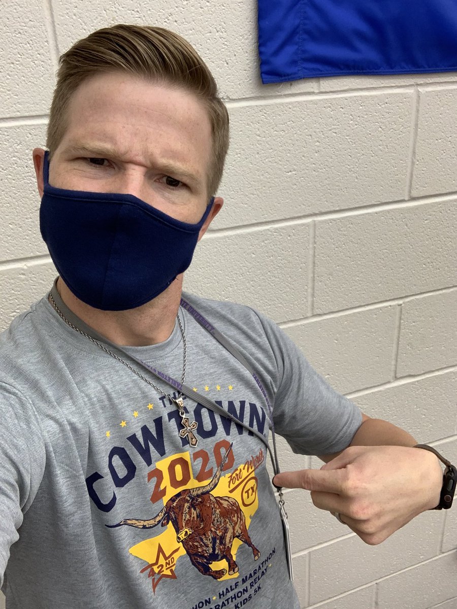 An animal printed on a shirt counts as “animal print” doesn’t it?!