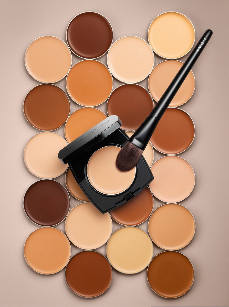 Sweep on a shine-free finish with this 'does it all' make-up base. It's light, buildable and breathable, yet still offers full coverage. Want to try one out? It's only £7 and there's 22 different shades to choose from! 
wu.to/Fgs5Kl