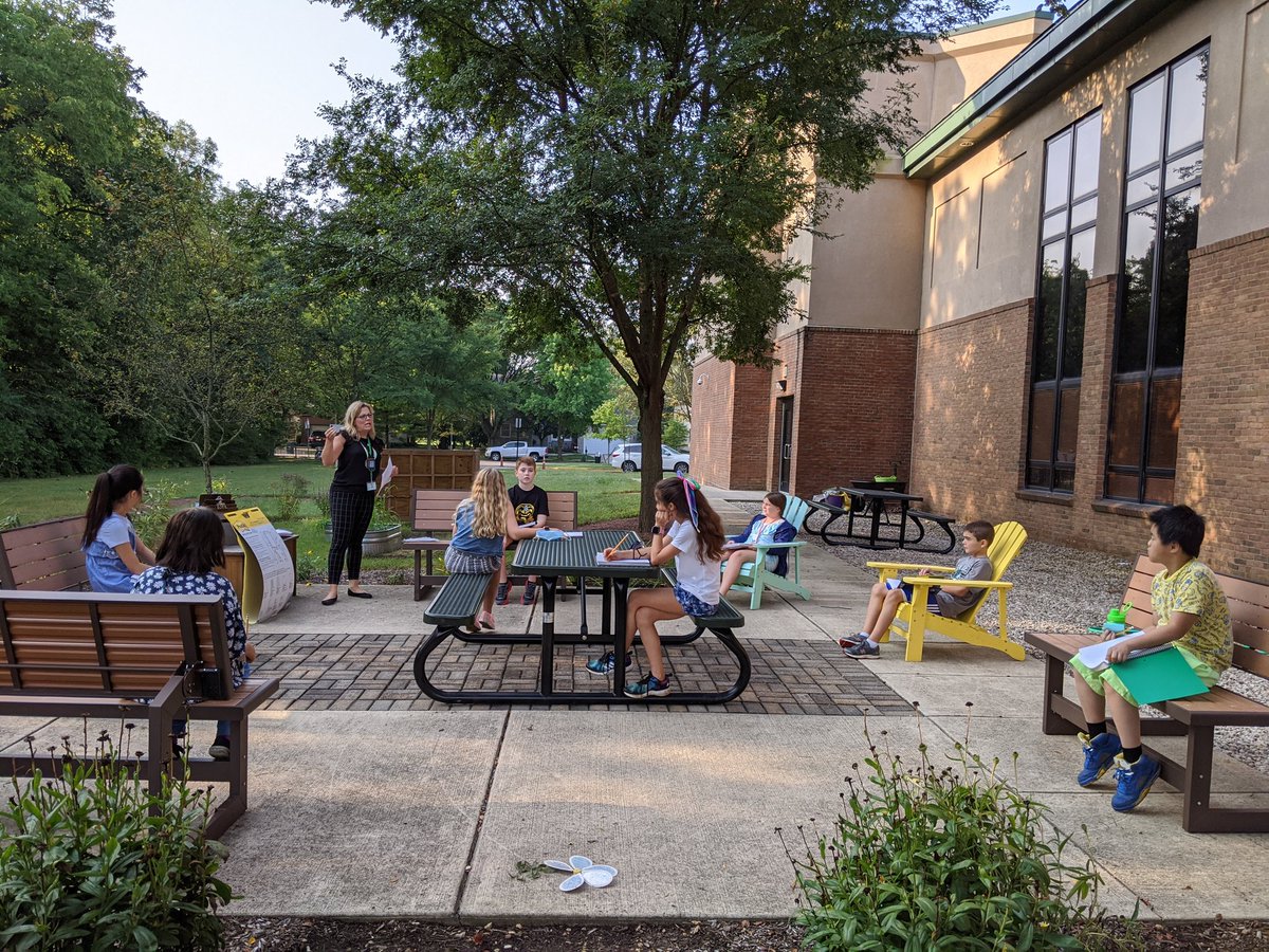 Sarah Alexander tweet media