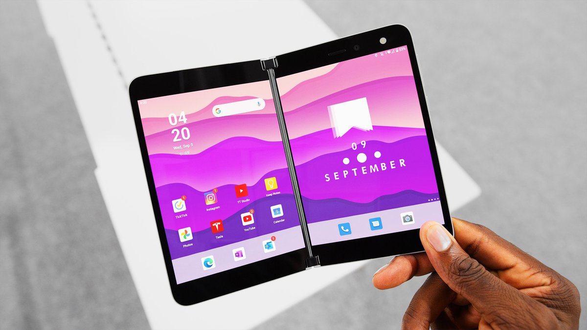 MKBHD's tweet photo. NEW VIDEO - Surface Duo Review: The Good, The Bad &amp; The Ugly!

https://t.co/UWaRLcnnX0 https://t.co/rO5Vof74so