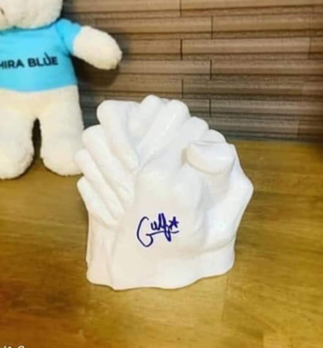 A thread of  #MewGulf holding hands Please feel free to add you favorite pictures as well   #MewGulf