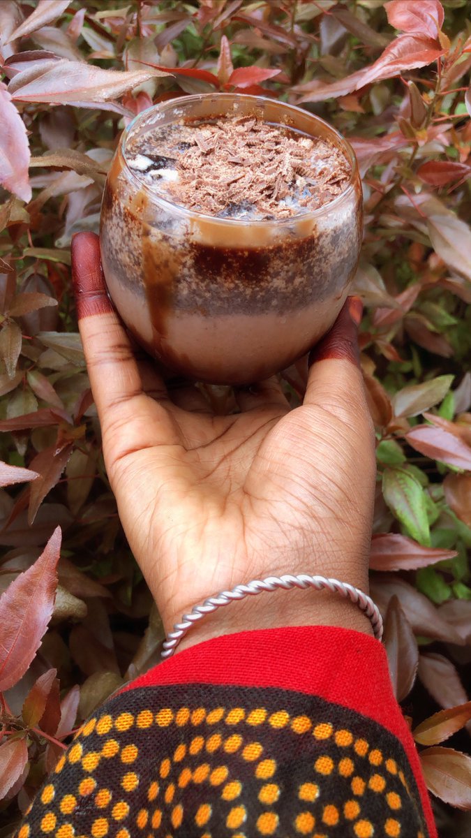 aynees's tweet photo. Oreo Milkshake https://t.co/F9pJNoDFlY