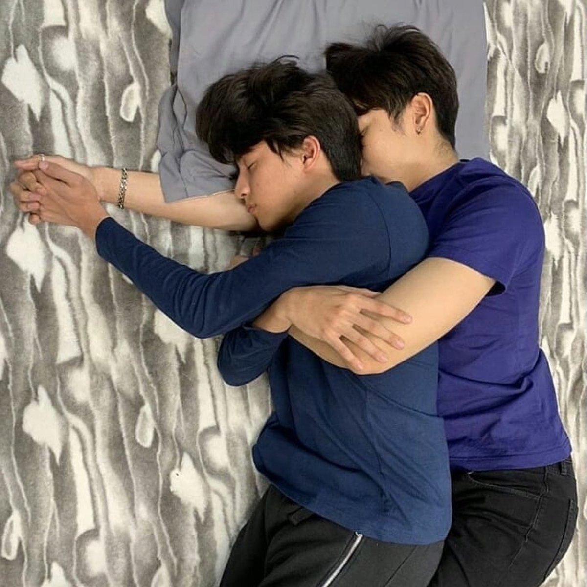 A thread of  #MewGulf holding hands Please feel free to add you favorite pictures as well   #MewGulf