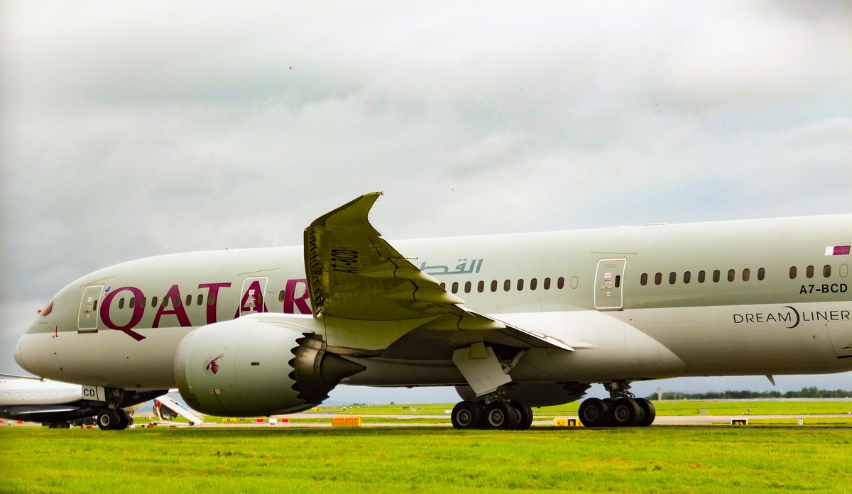 aviationathan's tweet photo. #Qatar Airways #Boeing787-8 #Dreamliner A7-BCD as #QR27 from #Doha to #Manchester Airport 8th September. #QatarAirways #Boeing #AvGeek #PlaneSpotting #Aviation #AvGeeks #potn @qatarairways https://t.co/JjPkgwcGxL
