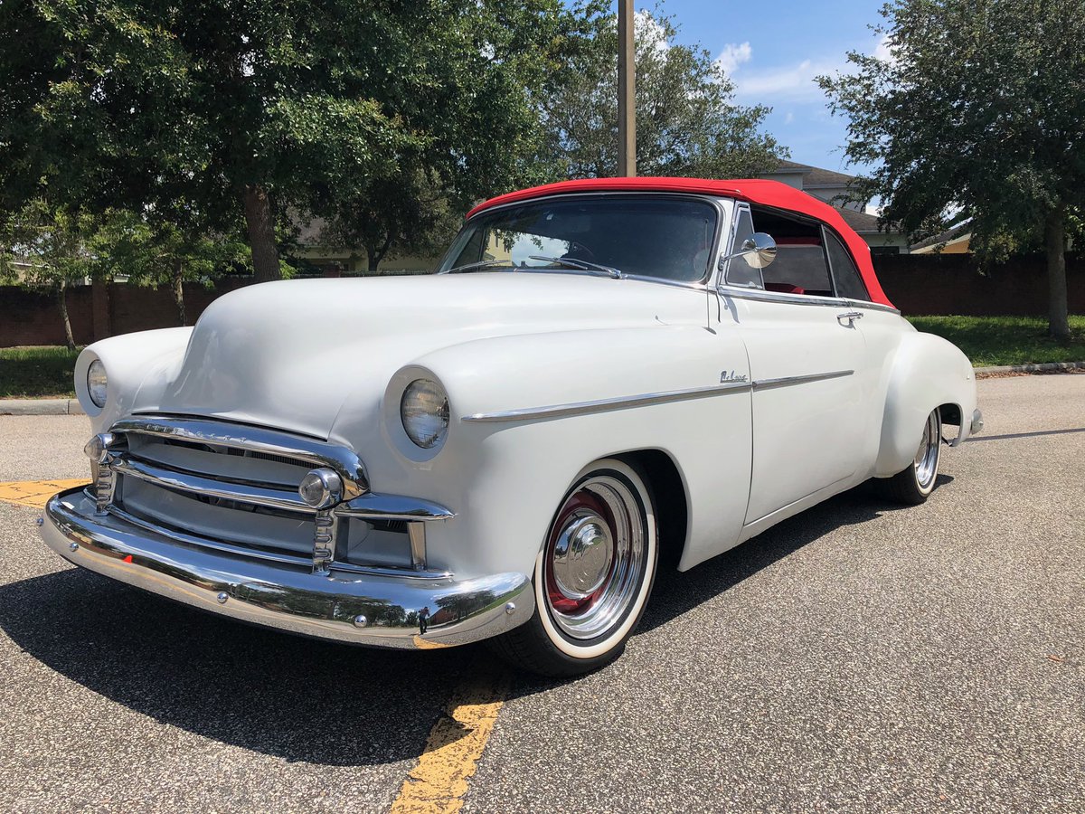 ClassiccRidez's tweet photo. Pearl white, power steering, disc breaks, new interior, paint, top and engine. Rust free.
#chevydeluxe #chevybombs #chevybomb #1950chevy #styleline #convertible #4sale #forsale https://t.co/pRNIdfz5KW
