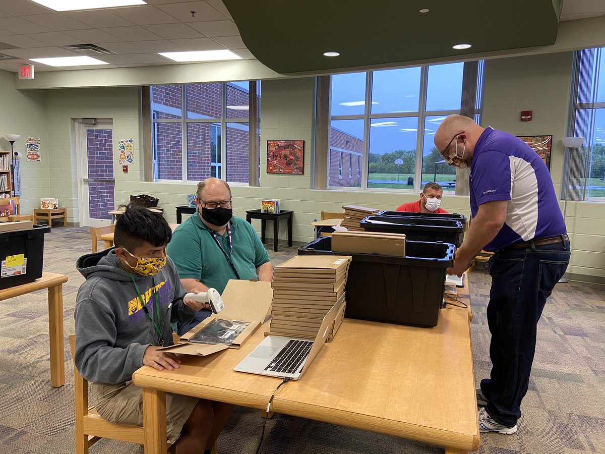 ivytechy's tweet photo. Prepping iPads for classroom deployments at Kentucky Trail for 2-4 grades today! @KTPirates #Proud2BPirates https://t.co/8JrP1jRDhX