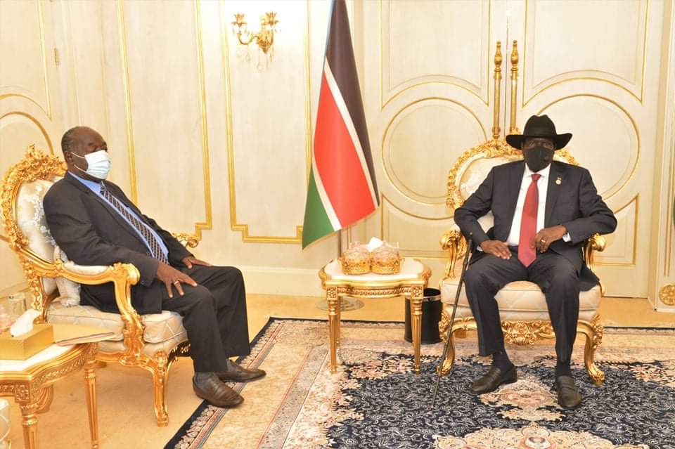 StateHouse_J1's tweet photo. President Salva Kiir met with the leadership of the National Dialogue at the State House on Thursday.

They brief him on the agenda for the upcoming national dialogue conference, and also about the issue of cattle in the farm lands in the Equatoria region. https://t.co/EE5fdjXoCr