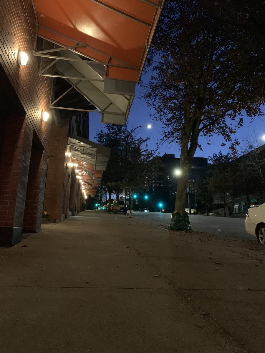 NehiyawSpirit's tweet photo. Day 10 - FNHA Be Active Challenge. My legs are slowly warming up and my lungs are not in shock. Love being active in the early morning or late evening. Not loving all the moths flying into my face and almost becoming breakfast. Found some hearts π
#FNHABeActiveChallenge https://t.co/sedxO3JrsX