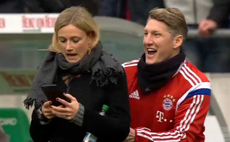 Iconic moment ft.  @BSchweinsteiger