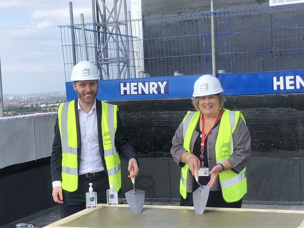 yourcroydon's tweet photo. 90 #Croydon families will get council homes at council rents in a new apartment block as part of a 513-home town centre development being built by @HUB_Residential that had a topping-out ceremony today with @alisonb4croydon https://t.co/8EUJiA6k3l