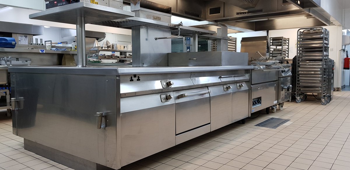 Look at this Bonnet Maestro Suite still working hard after all these years - built to last  #Bonnet @HobartUKCooking