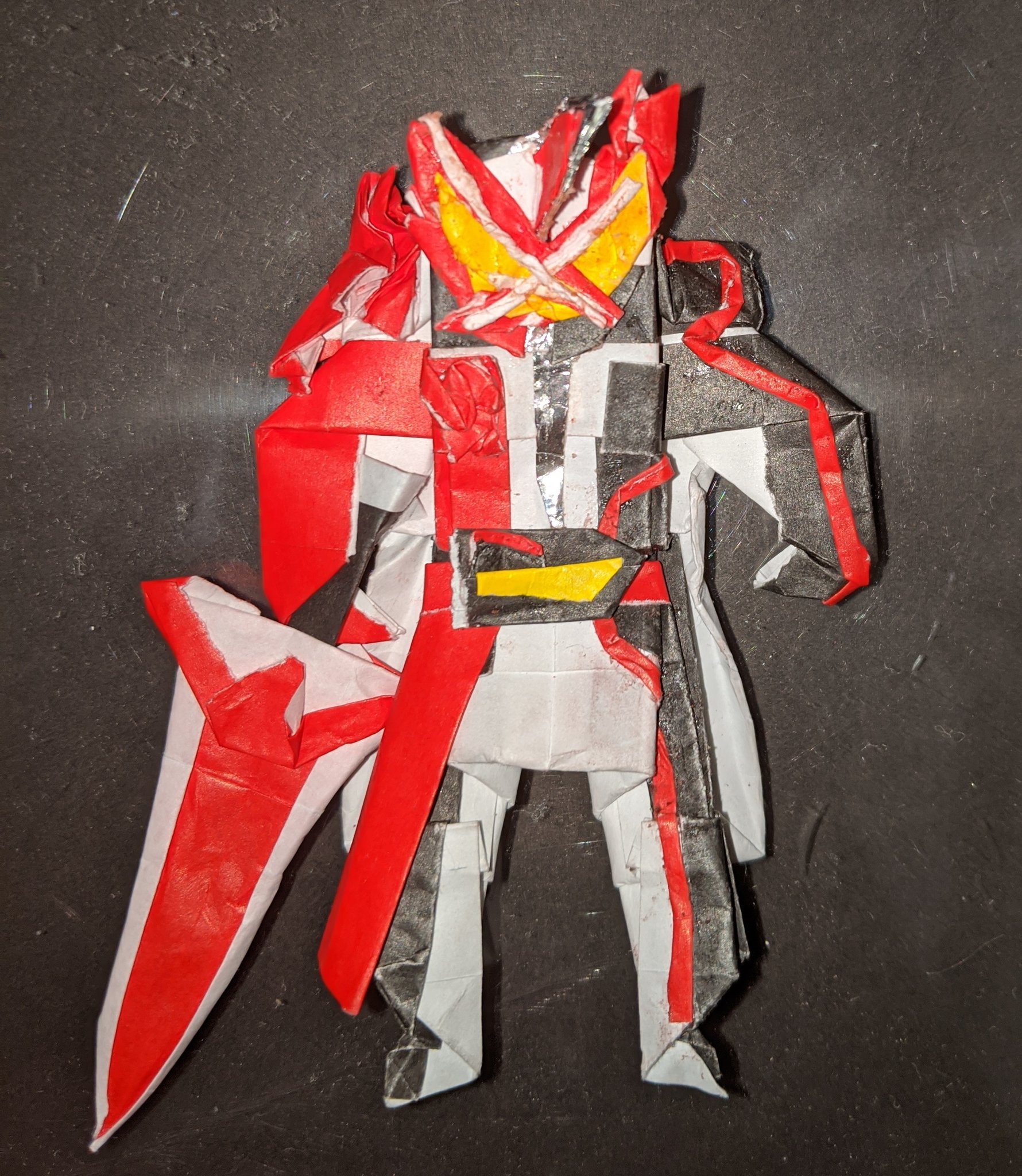 Tori 剣を構えるとフォローやrtが来るらしい 折り紙で火炎剣烈火の大きいサイズを作りました 仮面ライダーセイバーです 烈火抜刀出来る剣もあります T Co Mcuknkiupk Twitter Tori 剣を構えるとフォローやrtが来るらしい 折り紙で火炎剣烈火の大きいサイズを作りました 仮面ライダーセイバーです 烈火抜刀出来る剣もあります T Co Mcuknkiupk Twitter