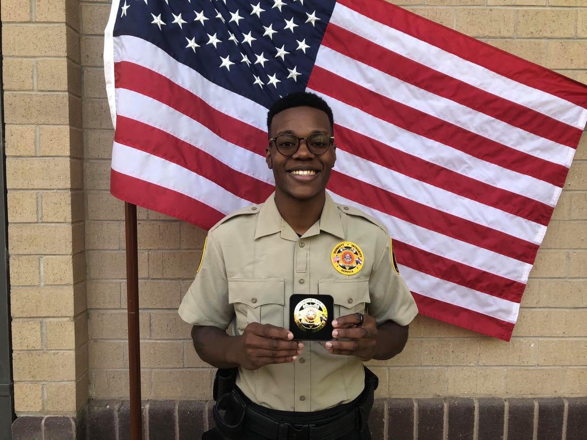 montrosesheriff's tweet photo. Welcome to Detentions Deputy Curtis Ross Jr.! #teamMCSO https://t.co/147i6z6KYn