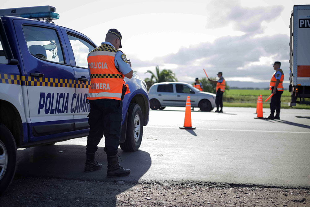 ElPeridiario's tweet photo. Aumentó el valor de las multas realizadas por la Policía Caminera.
https://t.co/EZlQ47n5yh https://t.co/LyLH8VnvY9