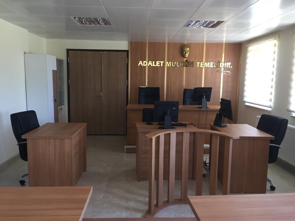 tokatmem's tweet photo. "Tokat Sanat Mobilya" adıyla markalaşan Tokat MTAL tarafından, öğrencilerimizin mesleki eğitimlerini  daha verimli ve uygulamalı yapabilmeleri için Çamlıbel ÇPL “Adalet” alanına Duruşma Salonu Simülatör Atölyesi oluşturuldu.
@tcmeb  @ziyaselcuk  @Murat4Kucukali https://t.co/4GJA9QKVbc