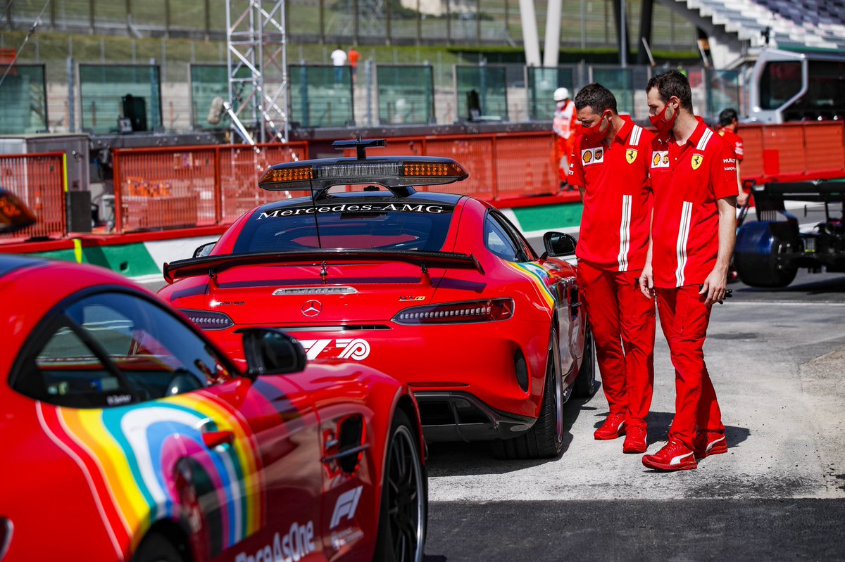 FlorentGooden's tweet photo. @ScuderiaFerrari mechanics having a look at the red @MercedesAMG Safety Car at the #Mugello.
@F1 #SF1000GP

📸 by Florent Gooden / DPPI https://t.co/JauOOrRwo1
