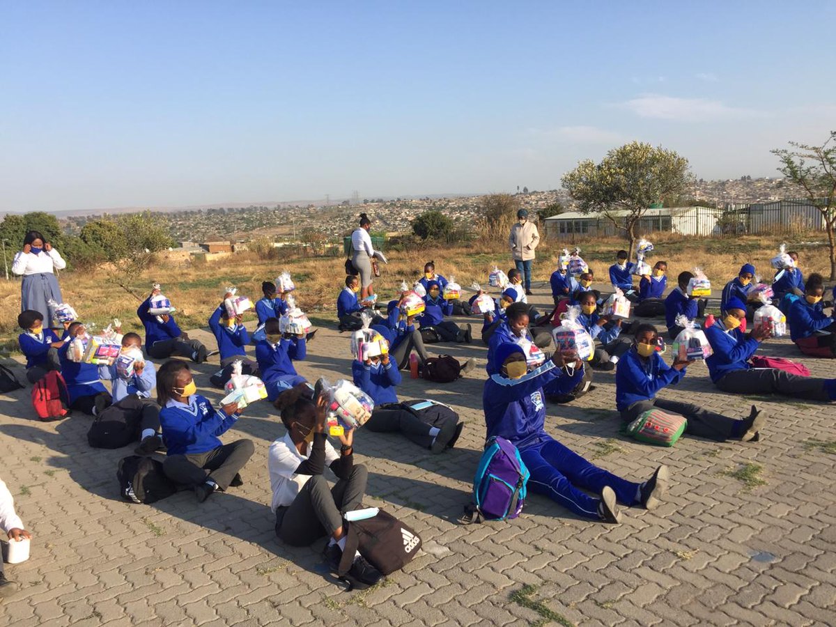 VICTOR_Foundtn's tweet photo. A further 34 girls at Sunrise School in Diepsloot received their supply of sanitary / hygiene hampers as part of our ongoing drive to #KeepGirlsInClass and bid to #EndPeriodPoverty. Big thank you to all our partners. #67girlsformandela #victorfoundation https://t.co/FBWbtzzpcX