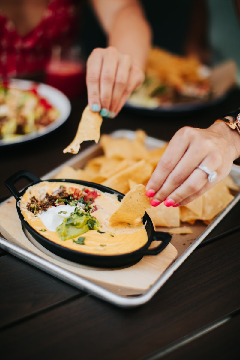 Chip, chip, horray! I'ts almost the weekend. 🤠🍻 Tag a friend you're sharing this queso with at Happy Hour today! #dallasrestaurants #dallaseats #thingstodoindallas