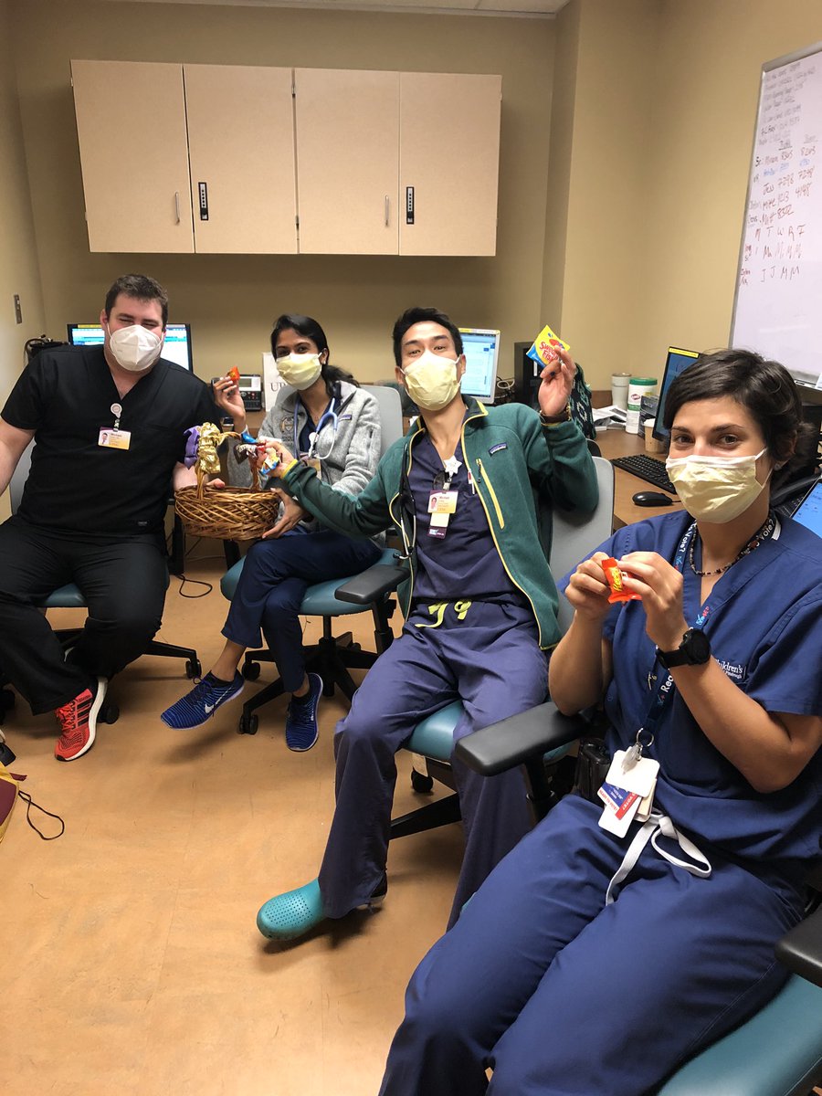 residentsofchp's tweet photo. Every week the Chiefs go on Candy Rounds to check in and spread joy! A favorite time of the week for the chiefs and residents! #CHPeds #PedsMatch21 #candyrounds @CHPPedSDP @ChildrensPgh https://t.co/we1vwWDQCH