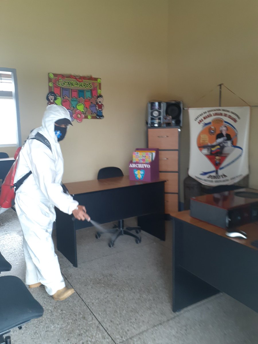 #10Sep Jornada de mantenimiento, limpieza y desinfección en las instituciones educativas #Táchira 
@MPPEDUCACION @psuvaristobulo <a href="/charlychaves/">Charly Rojas Chaves</a> <a href="/Incestachira4/">Instituto Nacional de Capacitación y Educación Soc</a> <a href="/FEDE_TACHIRA/">COORDINACIÓN FEDE TACHIRA</a> @ContactoFede