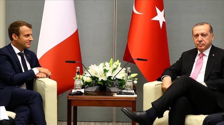 muhammedavci53's tweet photo. Erdoğan’a karşıymış bu arkadaş😂 https://t.co/pb6XFCWCwc