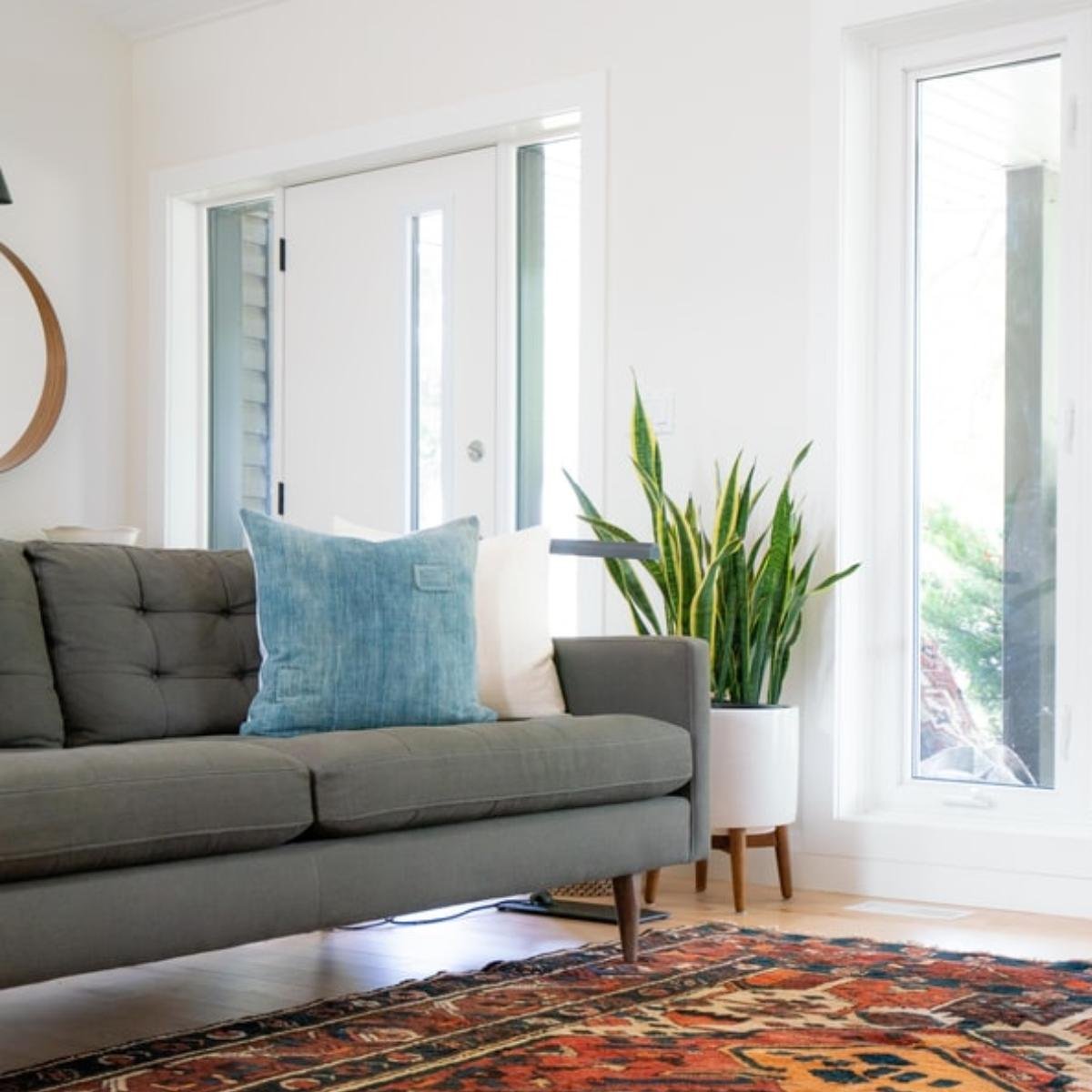 JenniferHass17's tweet photo. Cleaning windows, removing curtains, and upgrading your light bulbs are easy ways to brighten up your space. If you're planning on doing a virtual tour of a home, you want the best lighting possible to showcase the entire layout. https://t.co/OIYbVaafbT