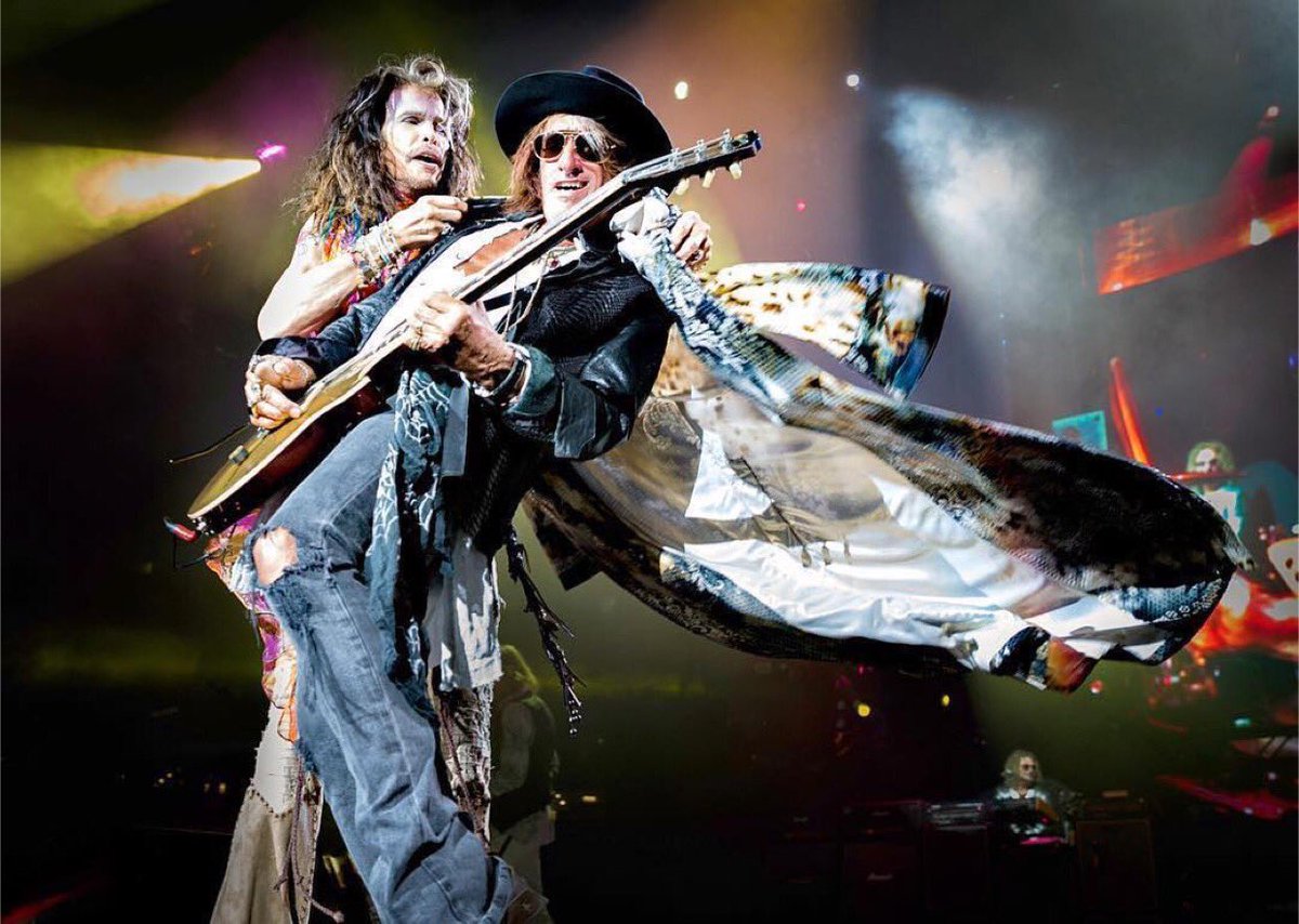 FINDERS KEEPERS... MY BROTHER... MY PARTNER IN RHYME... HAPPY BIRTHDAY <a href="/JoePerry/">Joe Perry</a> 
📷 <a href="/zwhitford/">Zach Whitford</a>