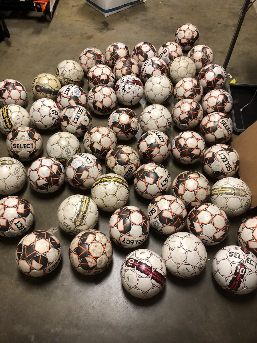 tokuodavid's tweet photo. Pumped over 60 balls for both men’s and women’s program!  Ready to train!!! #excited @LMC_RedHawks @MsoccerRedhawks @RedhawksWsoccer #talonstrong #talonunited #talontough https://t.co/W7aR5QJ1Rf
