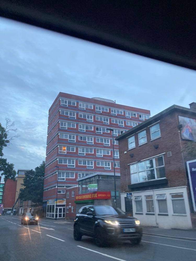 sotonbuildings's tweet photo. A lot of people struggle with their mood in September, with the days getting a shorter and the temperature dropping. Here at buildings of Southampton we are committed to bringing you beautiful photos of the cities architecture, to get you through the day. #happy #GoodVibesOnly https://t.co/O0YgTzR2JL