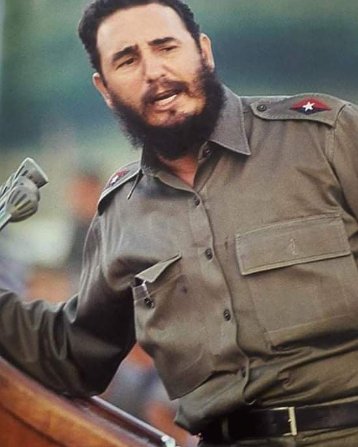 Alexand64216517's tweet photo. @DiazCanelB #FidelPorSiempre
"The fight for peace, that is, the fight against war, the fight for disarmament means not a passive attitude but an active attitude in favor of independence and the liberation of the peoples"
#Cuba
#SomosCuba
#SomosContinuidad
#TropaChe 
#LeftTeam https://t.co/NdkKzOybkF