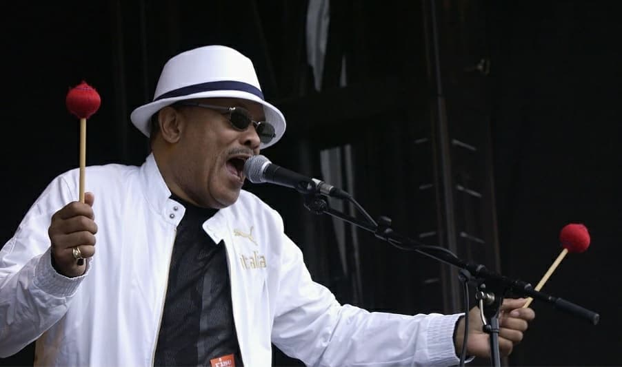 HaPpY BirThDaY!! To the legendary Roy Ayers 