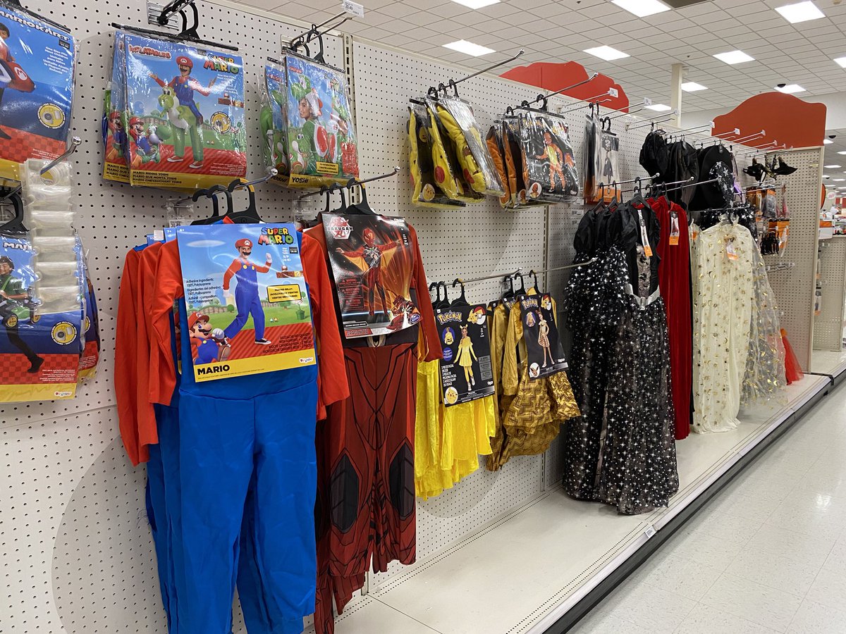 Things are getting Spooky here at 1792. From truck to floor zero trapped transition to be had! @Meredith_target <a href="/Eric_Camarata/">Eric Camarata</a> @TLAlyssa1792 <a href="/denney_alicia/">Alicia McDowell</a>