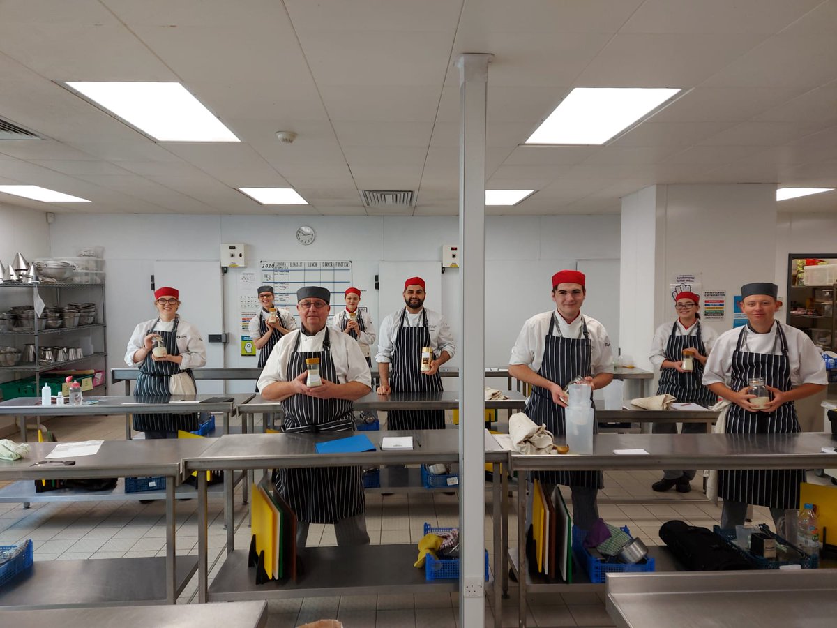 Fantastic to see our @donnycollege Level 3 Patisserie and Confectionery Students today. Excellent Garlic &amp; Herb Fougasse and Ciabatta Bread and Dough products. #skills #pastrycourse #welcome #chefs