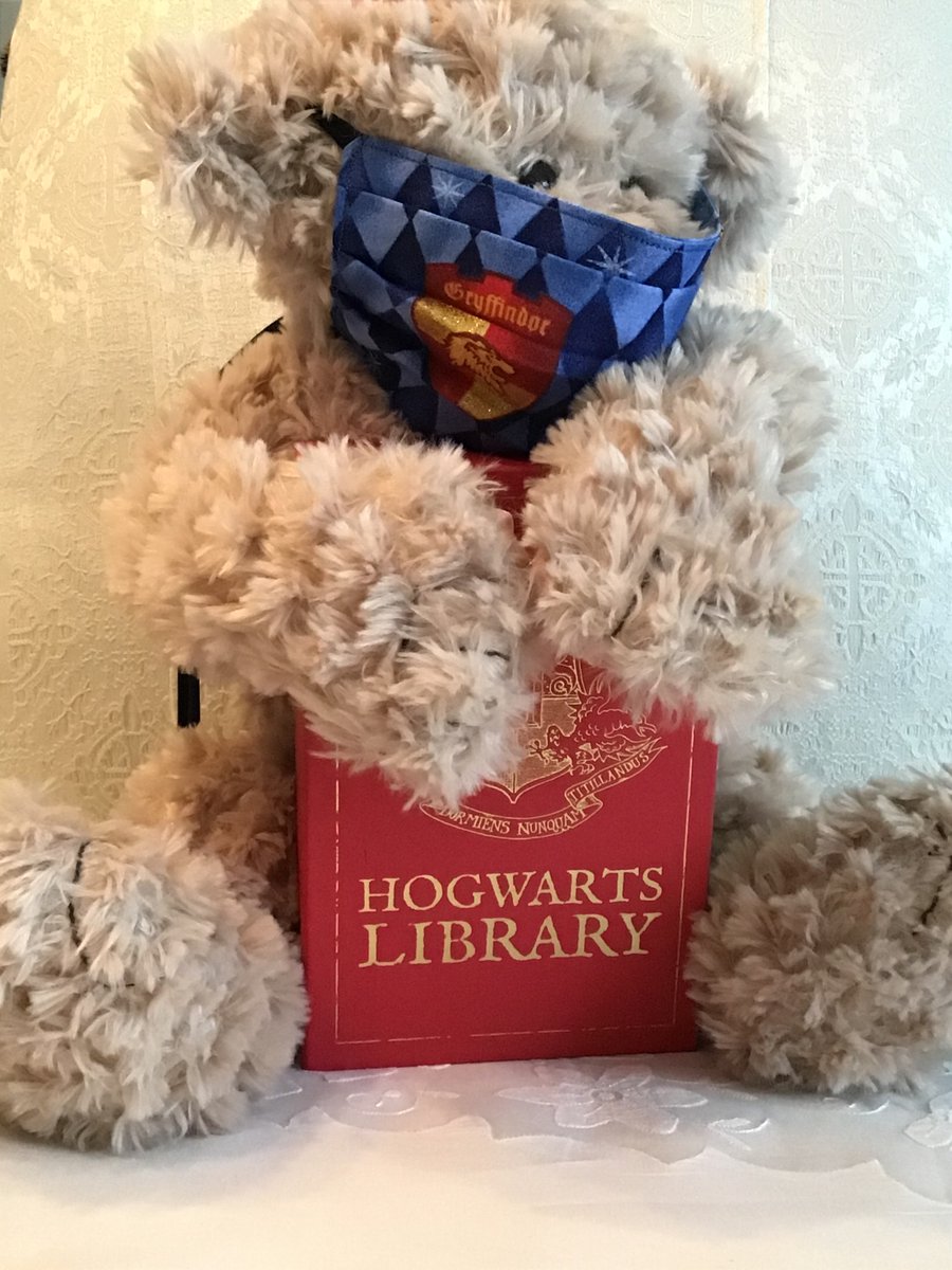 LoveWorksByS's tweet photo. Hogwarts House Face Masks 25% off!  Choose your house!
Etsy shop LoveWorksBySuzanne: https://t.co/ZaT6JNU4cX
#HogwartsHouses #HogwartsFandom #HarryPotter #HarryPotterFandom #Gryffindor #Ravenclaw #Hufflepuff #Slytherin #HandmadeFaceMasks #LoveWorksBySuzanne #LoveBearsAllThings https://t.co/IKAxl7YxPG