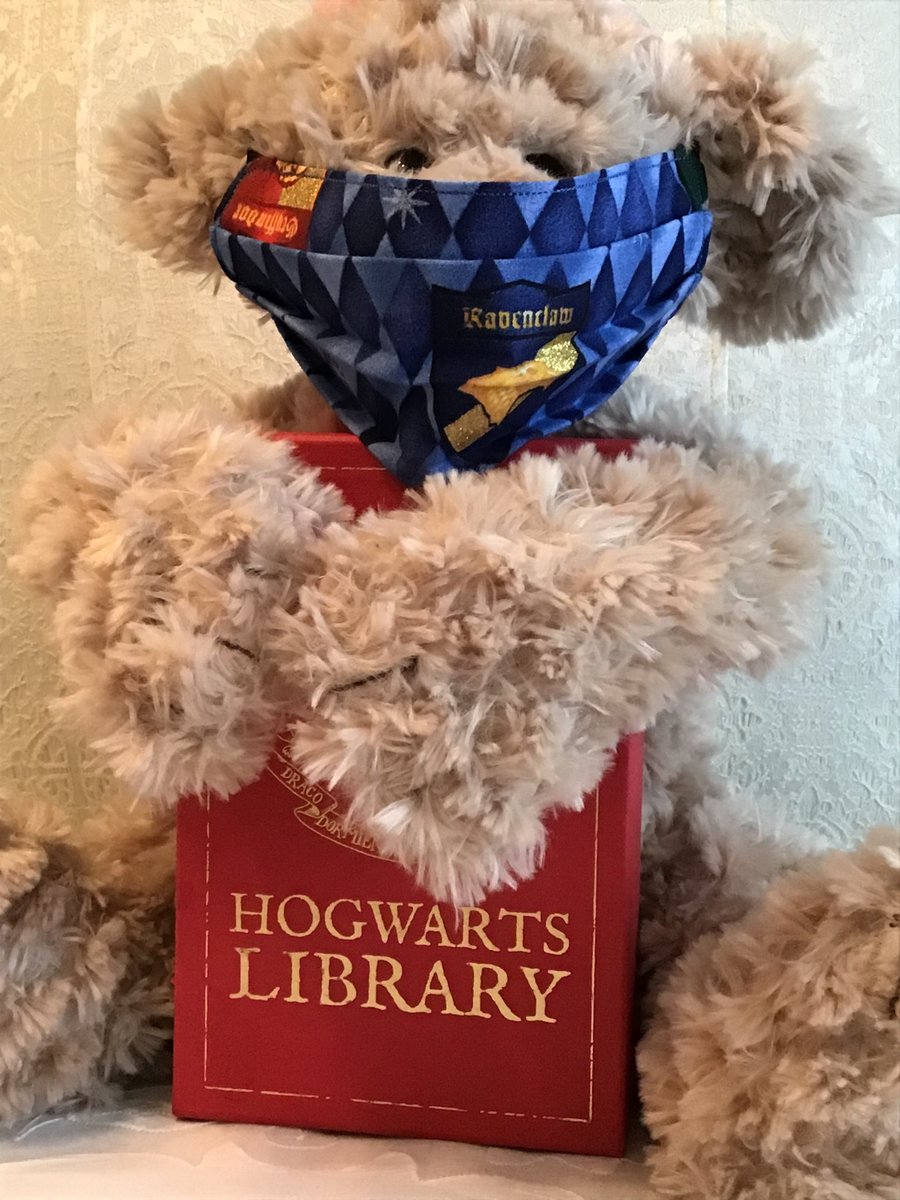 LoveWorksByS's tweet photo. Hogwarts House Face Masks 25% off!  Choose your house!
Etsy shop LoveWorksBySuzanne: https://t.co/ZaT6JNU4cX
#HogwartsHouses #HogwartsFandom #HarryPotter #HarryPotterFandom #Gryffindor #Ravenclaw #Hufflepuff #Slytherin #HandmadeFaceMasks #LoveWorksBySuzanne #LoveBearsAllThings https://t.co/IKAxl7YxPG