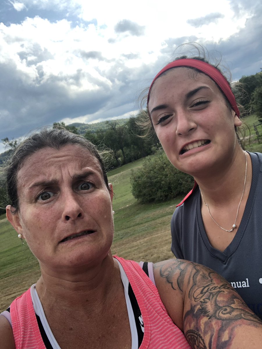 LeeAnnDelcourt's tweet photo. It’s freakin’ HOT in Maine this afternoon! #mainegirls #nisoafit #run #sprint #plank #stretch #futurenisoareferee #soccerref #soccerlove https://t.co/AfLHNwKCuJ