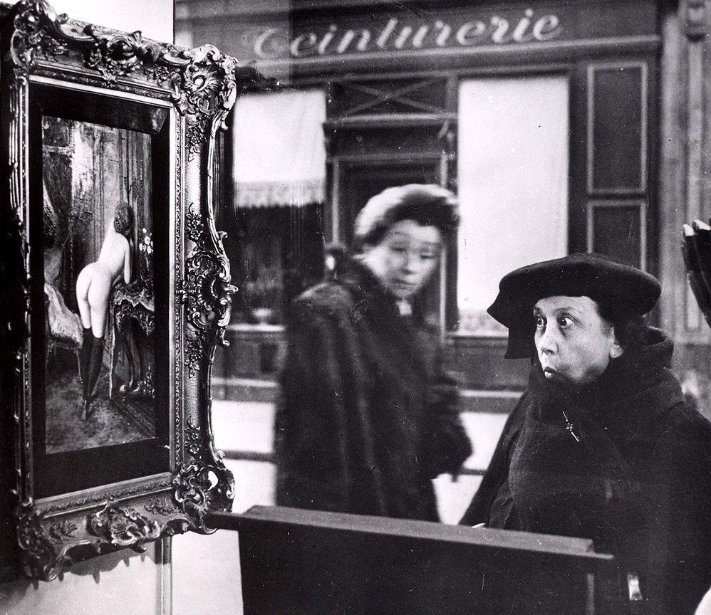 AnaBolena33's tweet photo. "No vemos jamás las cosas tal cual son, las vemos tal cual somos."
(Anaïs Nin)

© Robert Doisneau. (Le regard oblique) https://t.co/csfEKrHMaf