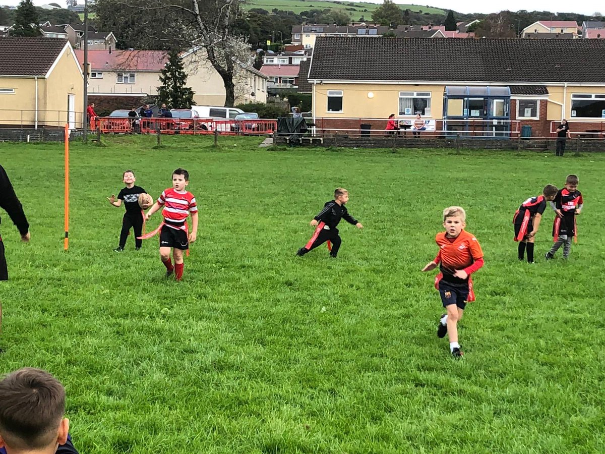 BRFC_Junior's tweet image. Great to say that this year’s U7’s are back; we started this evening and all enjoyed. Training every Thursday @ 17.45...get in touch for more details 👍🏻🏉@CommunityOsprey @WRU_Community @BGrovePrimary @ygglonlas @Talycopaschool @ysgolycwm @Tirdeunaw @clydach_primary