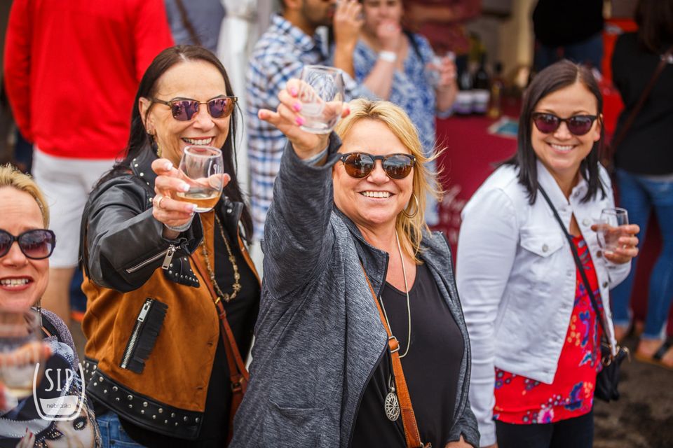 sipnebraska's tweet photo. It's WINE o'clock somewhere! Amazing wines from Imperial Nebraska to Hartington will be joining #sipnebraska!
Broken Arrow 
Deer Springs 
Glacial Till 
James Arthur 
Junto Wine
Miletta Vista
Nissen Wine
Prairie Creek 
SchillingBridge 
Soaring Wings 
https://t.co/Ety07luWlp https://t.co/nLhVlEUVmU