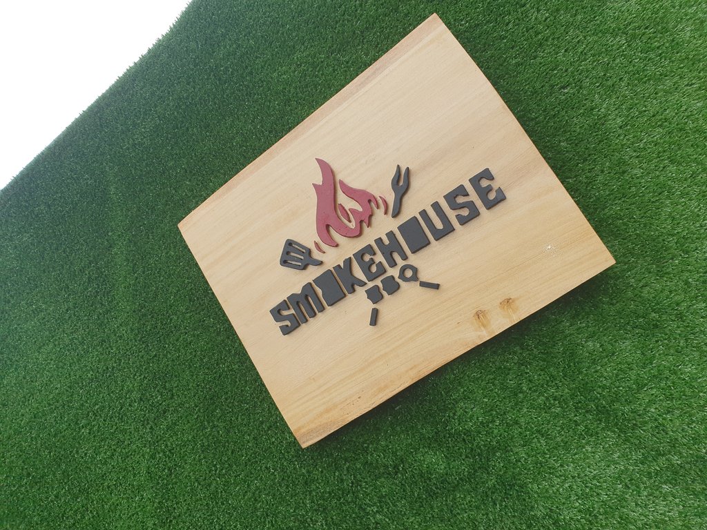 Bk_Klassic's tweet photo. Signs and wooden plates delivered.
The chicken is hot too.
#cnc #carbidecreate #cam #CAD #Business #food.. https://t.co/YH3JFuosbX