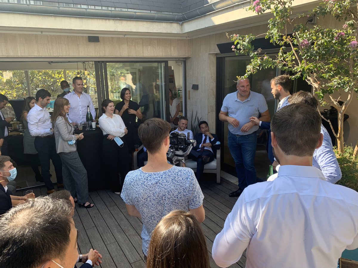 SCAMACIMMO's tweet photo. 🔸 #EnDirect de notre journée portes ouvertes @SCAMACIMMO ! 

Nos clients et nos partenaires ont répondu présent pour cette journée exceptionnelle pour partager ce moment de convivialité et d'expertise 👌

C'est souvent avec le sourire que les plus grandes transactions se font 😉 https://t.co/rSpVNlipyX