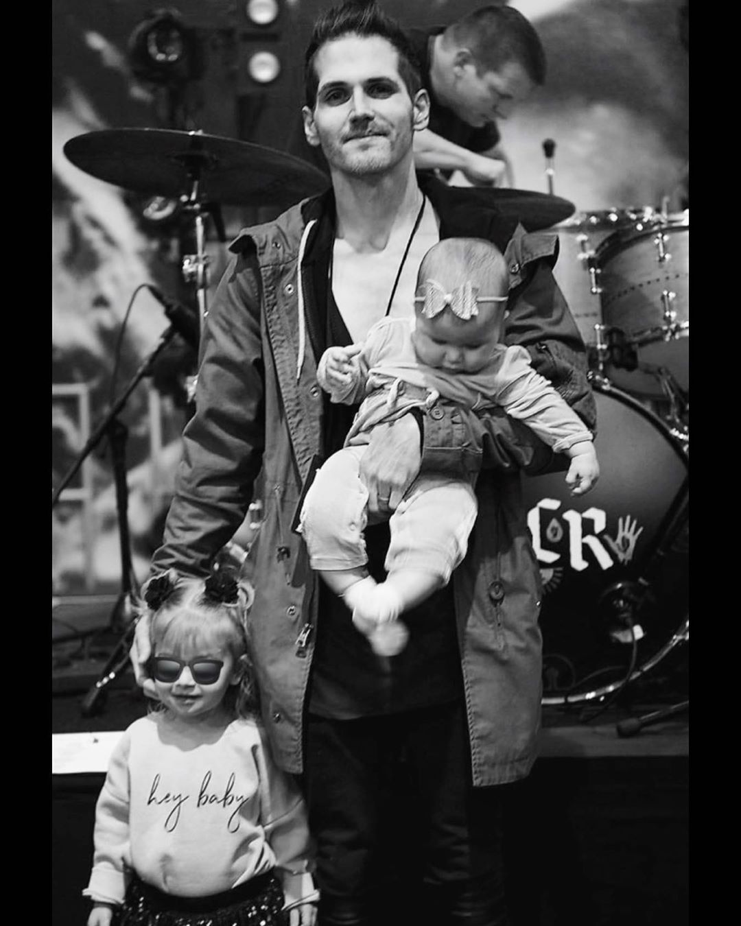   Happy Bday Mikey Way! (This is my favorite pic) 