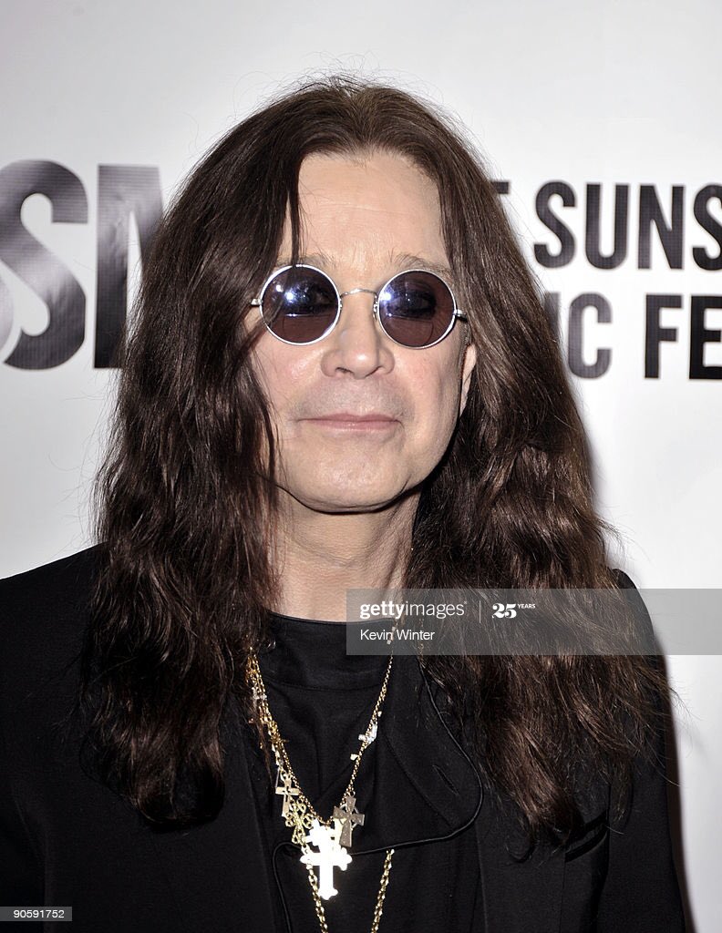 OzzyOsbourne's tweet photo. Sept. 10, 2009
Arriving to the kickoff of the @SunsetStripMusicFest at @HOBLosAngeles #tbt https://t.co/riYBTFmAsd